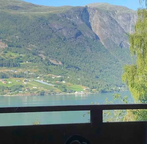 Olden By The Fjords Of Norway, Bjorkelund Apartmán Stryn